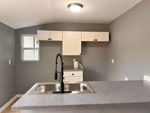 Kitchen - 1015 Hillcrest Ave, Springfield, OH 45504 photo 2 of 4