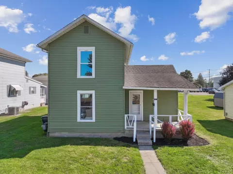240 N Wing St, Newark, OH 43055