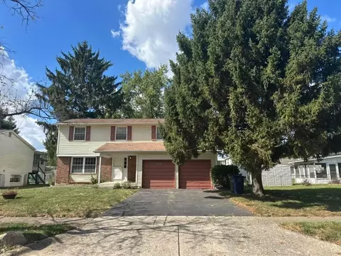 1929 Holly Ridge Rd, Columbus, OH 43219