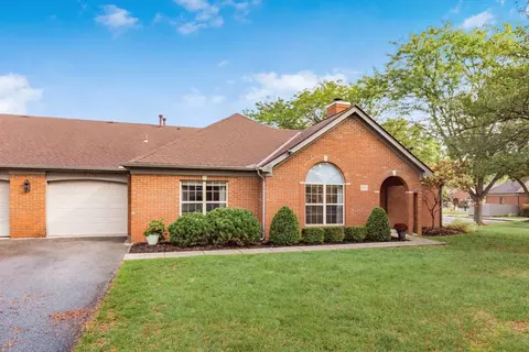 5856 Locbury Ln #R, Dublin, OH 43016