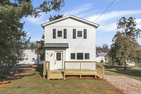 870 Jones Ave, Newark, OH 43055
