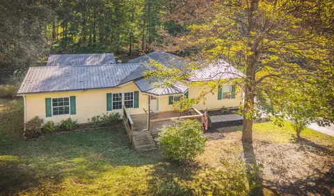 80 Morningside Dr, Utica, OH 43080
