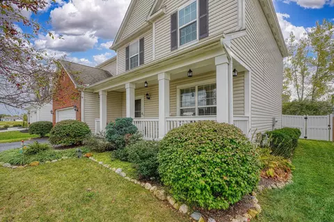 Exterior - 347 Victor Dr, Circleville, OH 43113 photo 5 of 11