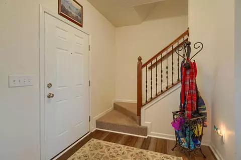 Entry Way - 347 Victor Dr, Circleville, OH 43113 photo 2 of 2