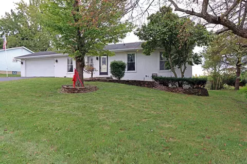 2979 Lake Park Dr, Columbus, OH 43232