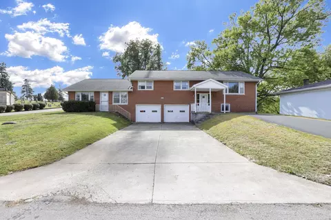 Exterior - 245 E South St, Lithopolis, OH 43136 photo 4 of 14