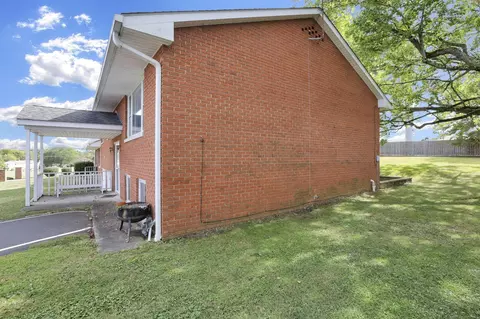 Exterior - 245 E South St, Lithopolis, OH 43136 photo 9 of 14