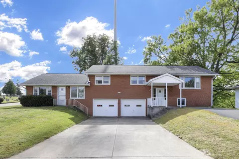 Exterior - 245 E South St, Lithopolis, OH 43136 photo 2 of 14