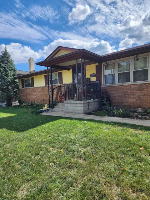 4655 Glengate Dr, Columbus, OH 43232