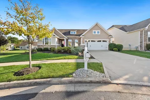 6356 Tournament Dr, Westerville, OH 43082