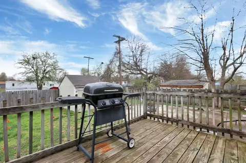 Exterior - 1068 Tobi Dr, Columbus, OH 43207 photo 5 of 5