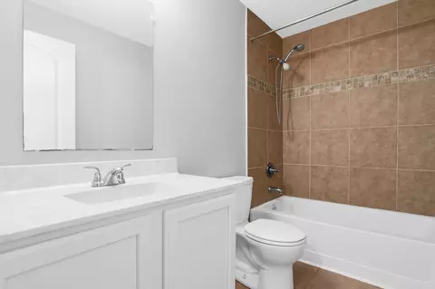 Bath - 1068 Tobi Dr, Columbus, OH 43207 photo 2 of 2