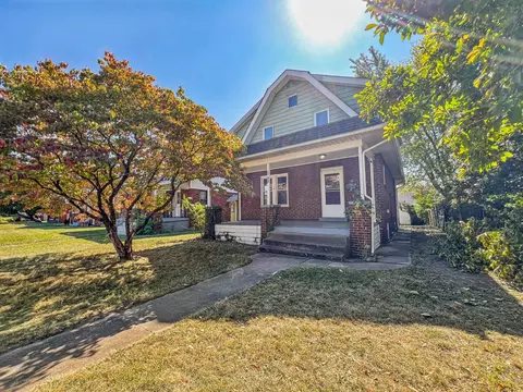 1793 Sullivant Ave, Columbus, OH 43223