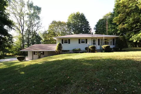 4451 Beam Rd, Crestline, OH 44827