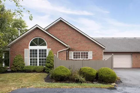 6806 Newrock Dr, New Albany, OH 43054