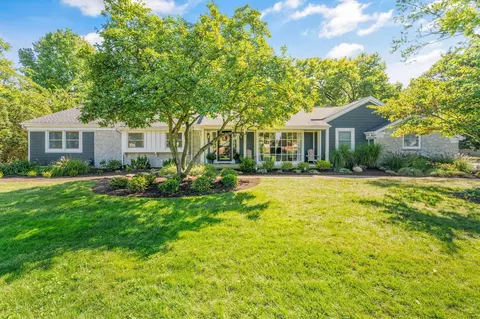3715 Henderson Rd, Columbus, OH 43220
