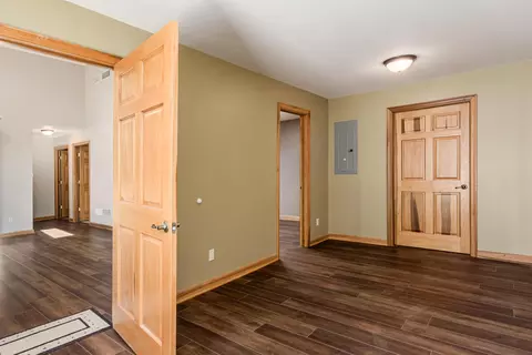 73 E North St, Lithopolis, OH 43136 photo 18