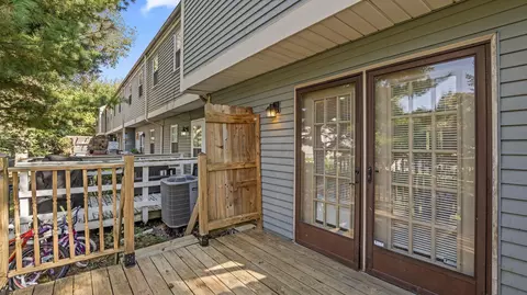 Exterior - 6342 Bannister Dr, Dublin, OH 43017 photo 8 of 11