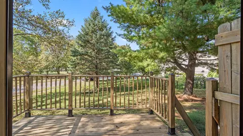 Exterior - 6342 Bannister Dr, Dublin, OH 43017 photo 7 of 11