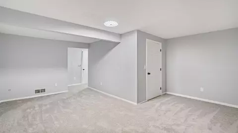 Bedroom - 6342 Bannister Dr, Dublin, OH 43017 photo 9 of 10