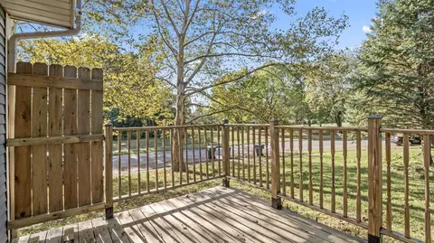 Exterior - 6342 Bannister Dr, Dublin, OH 43017 photo 10 of 11