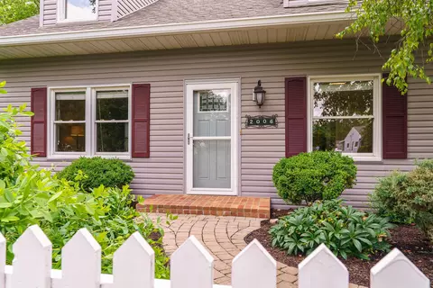 2006 Kentwell Rd, Columbus, OH 43221