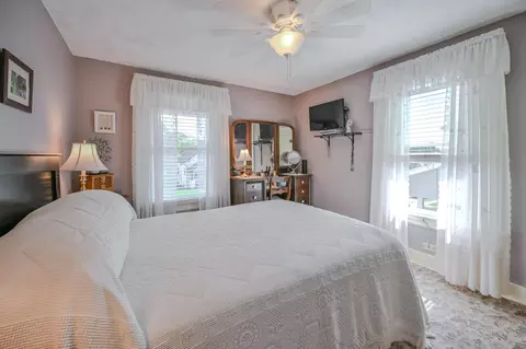 Bedroom - 415 Belleaire Ave, Springfield, OH 45503 photo 3 of 8