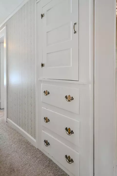 Entry Way - 415 Belleaire Ave, Springfield, OH 45503 photo 5 of 6