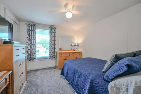 Bedroom - 415 Belleaire Ave, Springfield, OH 45503 photo 2 of 8