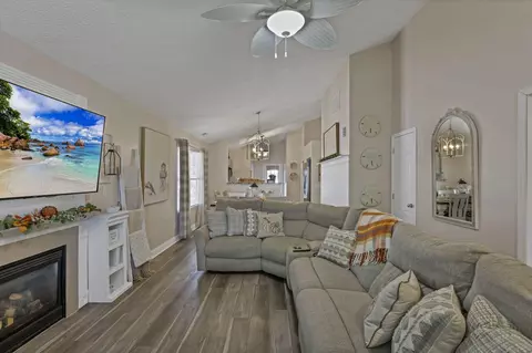 Living - 5480 Lanterns Way #355, Orient, OH 43146 photo 5 of 6