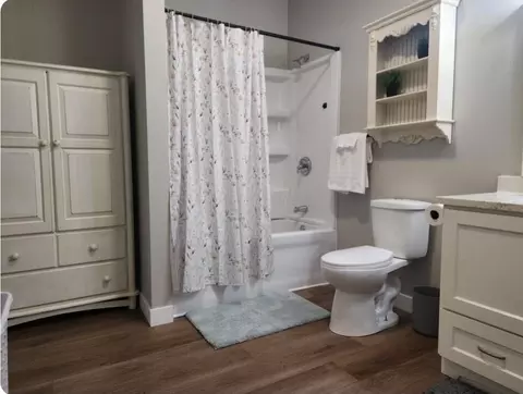 Bath - 28129 Kime Holderman Rd, Circleville, OH 43113 photo 1 of 4