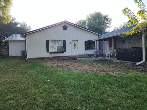 Exterior - 28129 Kime Holderman Rd, Circleville, OH 43113 photo 7 of 8
