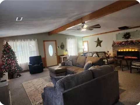 Living - 28129 Kime Holderman Rd, Circleville, OH 43113 photo 1 of 2