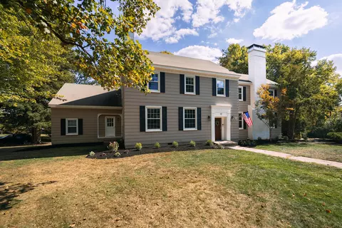 12 Peterson Pl, Wilmington, OH 45177