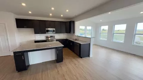 9121 Crescent View Dr NW, Canal Winchester, OH 43110