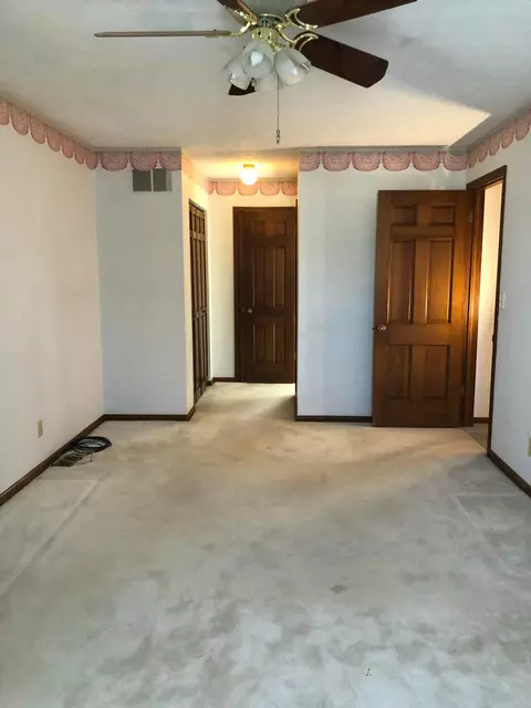 Bedroom - 1667 Marion Edison Rd, Marion, OH 43302 photo 3 of 3