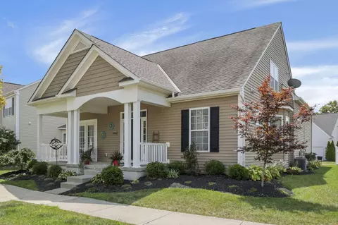 5943 Bell Classic Dr, Westerville, OH 43081