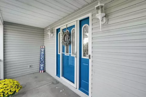 Exterior - 5583 Durrett Rd, Orient, OH 43146 photo 6 of 10