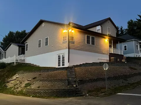 72 N Pembroke Ave, Zanesville, OH 43701