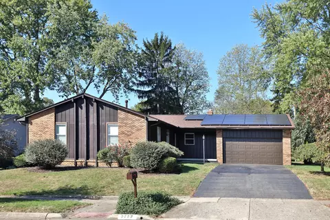 5773 Middlefield Dr, Columbus, OH 43235