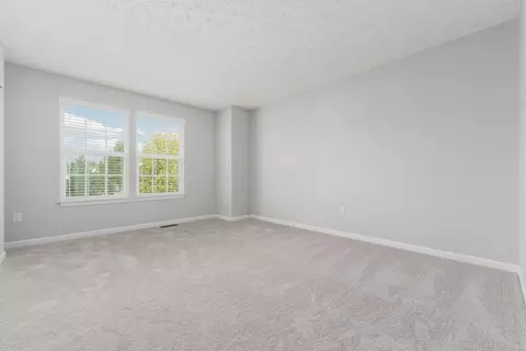 Bedroom - 205 Cornstalk St, Pickerington, OH 43147 photo 5 of 8