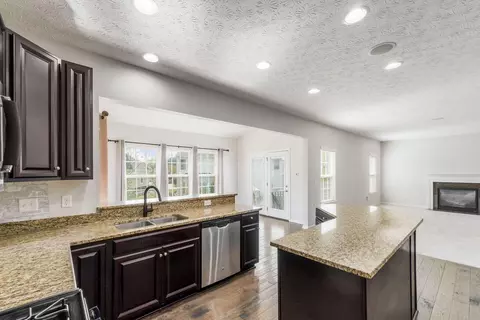 Kitchen - 205 Cornstalk St, Pickerington, OH 43147 photo 2 of 2