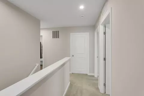 Entry Way - 224 Mackinac Dr, Springfield, OH 45505 photo 6 of 9