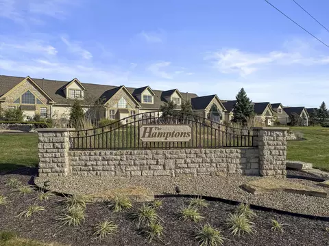 10053 Juliana Cir, Powell, OH 43065