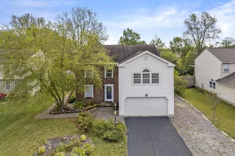 112 Spring Brook Ct, Pataskala, OH 43062