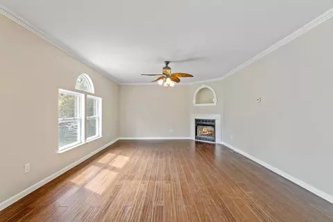 Living - 112 Spring Brook Ct, Pataskala, OH 43062 photo 6 of 11