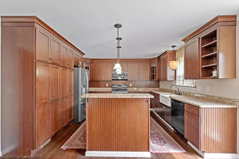 Kitchen - 112 Spring Brook Ct, Pataskala, OH 43062 photo 10 of 10