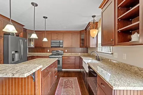 Kitchen - 112 Spring Brook Ct, Pataskala, OH 43062 photo 9 of 10