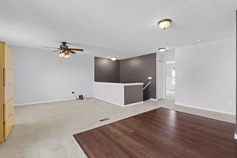 Living - 112 Spring Brook Ct, Pataskala, OH 43062 photo 10 of 11