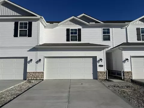 1498 Jarry Ave, Columbus, OH 43228